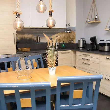 Strandnah, Wintergarten, Gratis Nutzung Vom Ahoi Erlebnisbad Und Sauna In Sellin - Strandhaus Moenchgut Fewo08 Lejlighed *