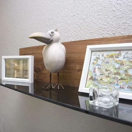 Lejlighed Strandnah, Wintergarten, Gratis Nutzung Vom Ahoi Erlebnisbad Und Sauna In Sellin - Strandhaus Moenchgut Fewo08 *