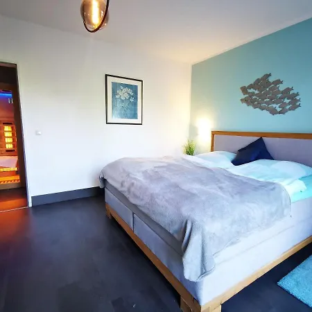 Strandnah, Wintergarten, Gratis Nutzung Vom Ahoi Erlebnisbad Und Sauna In Sellin - Strandhaus Moenchgut Fewo08 Apartmán Lobbe